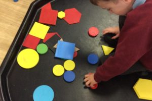 Y1 Shape sorting Y1 Shape sorting